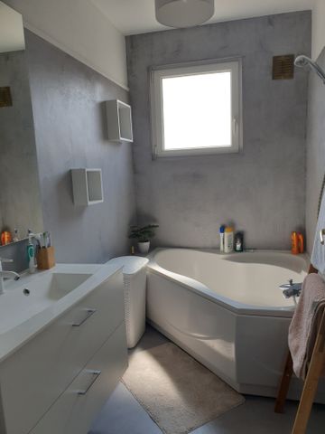 Location Appartement 3 pièces 71m² MULHOUSE 68200 - Photo 3