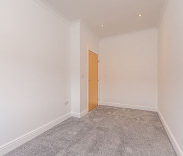 Mavis Bank, Bathgate, West Lothian, EH48 - Photo 3