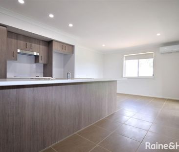 Stylish 4-Bedroom Home Designed for Comfort & Convenience - Photo 2