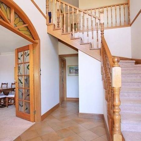 Grand Family Home Moments From Balgownie Village - Photo 4