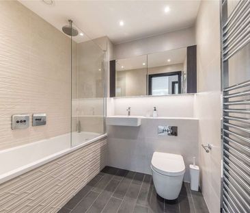 Impressive dual aspect apartment in a highly desirable modern devel... - Photo 2