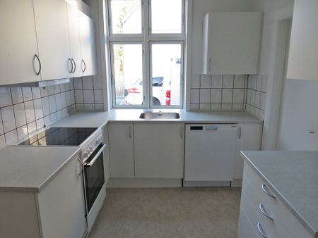 Middagshøjvej 18 - Photo 5