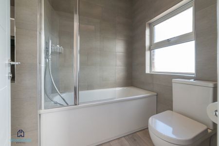 Queens Parade, London, N11 - Two Bedroom Flat To Rent - £473pw / £2,050pcm - Photo 5