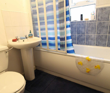 2 bedroom terraced house to rent - Photo 5