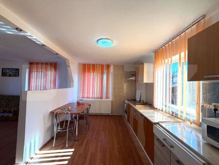Casa 3 camere, 130 mp, 400 teren, 4 parcari, zona Valea Chin - Photo 4
