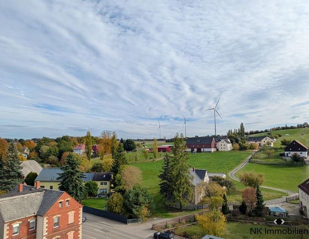 ++ helle 3-Raum-Wohnung in ruhiger Lage mit großem Bad im beschaulichen Reinsdorf / Vielau ++ - Photo 1