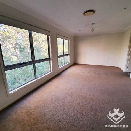 Freestanding villa in boutique complex - Photo 2