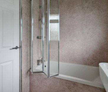 3 bedroom semi-detached house to rent - Photo 6