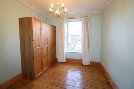 3 bedroom apartment to rent - Photo 3