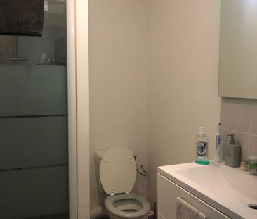 Location Appartement 2 pièces 42m² ROQUEFORT 13830 - Photo 4