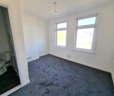 Flat to rent on - Photo 4