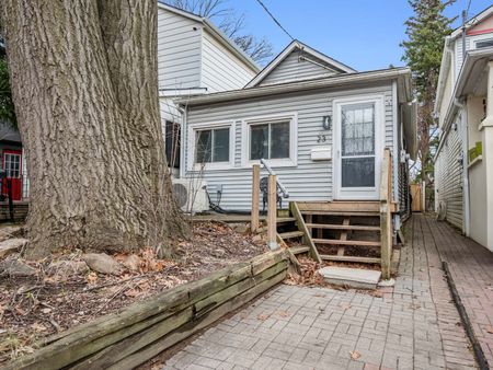 For Lease - 23 Kenworthy Avenue, Toronto, Ontario - Photo 2