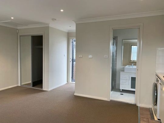 “Modern Studio” - Photo 1