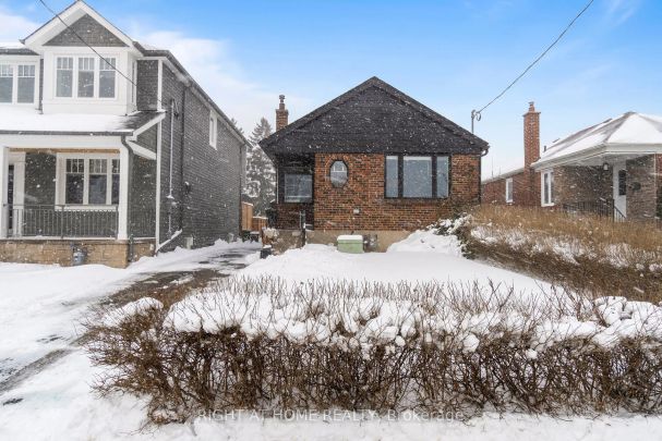 Detached Home For Lease | E8332698 - Photo 1