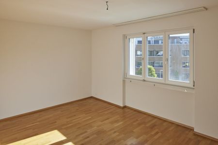 Moderne, helle Hochparterre-Wohnung an zentraler Lage - Photo 3