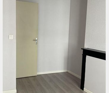 Location Appartement P3 En centre-ville Thiers - Photo 5