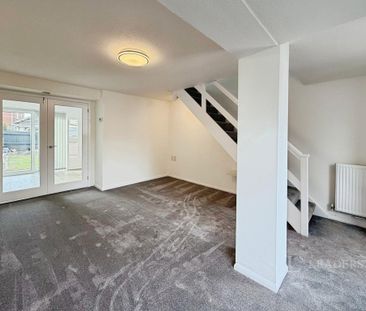 4 bedroom terraced house to rent - Photo 1