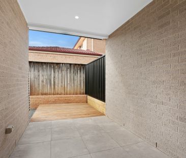 Family Home - Photo 3