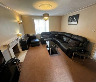 4 bedroom house to rent - Photo 1