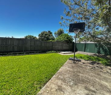 2-bedroom studio with bills included - Photo 4