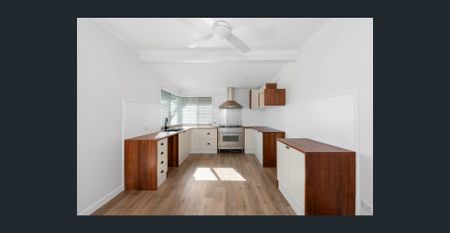 Tranquil Outlook Backing Onto Keperra Golf Course - Photo 2