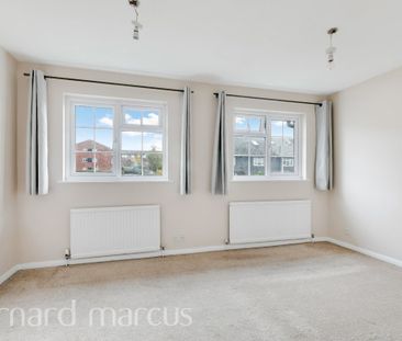 Middle Lane - Photo 3