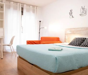 Calle del Jilguero, Madrid, Community of Madrid 28025 - Photo 6