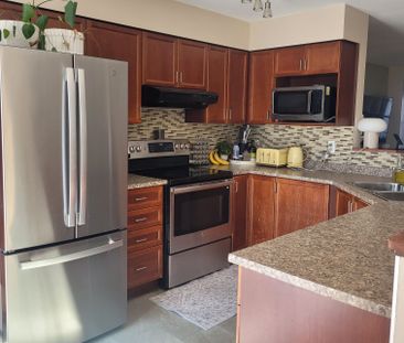For Lease - 554 Aberfoyle Circle, Kanata, Ontario - Photo 2