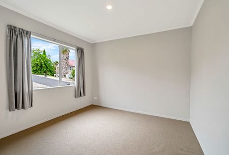 Spacious 2 bed family home! - Photo 4