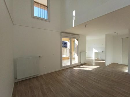 location Appartement T5 DE 103.1m² À BOBIGNY - Photo 3