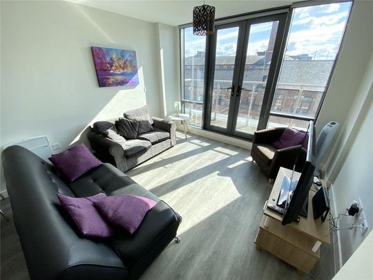 2 bedroom flat to rent - Photo 1