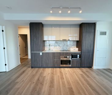 For Lease - 8 Interchange Way Unit# 3102, Vaughan, Ontario - Photo 3