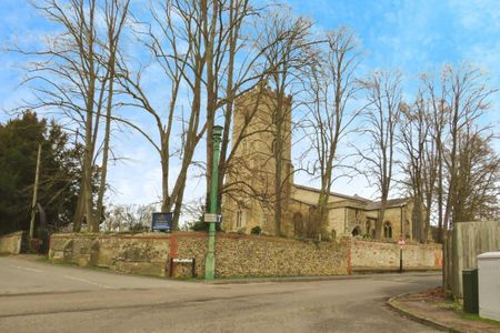 St. Martins Close - Photo 3