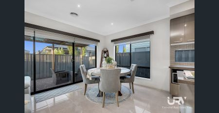 Comfortable Living & Desirable Location! - Photo 4