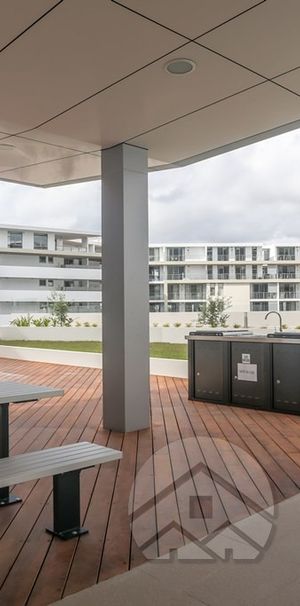 601/27 Cook Street TURRELLA - Photo 1