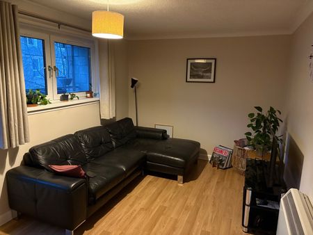 2 Bed Flat, Gerrard St, AB25 - Photo 2