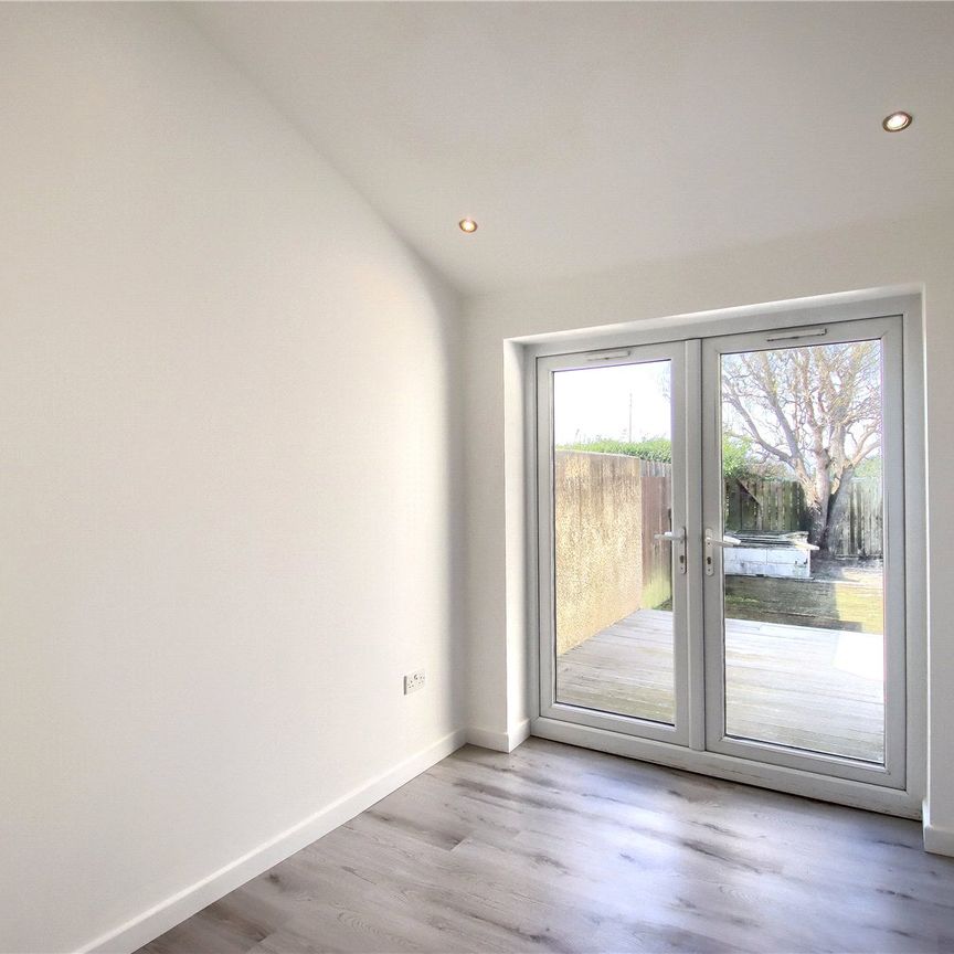 4 bed semi-detached house to rent in Thirsk Road, Yarm, TS15 - Photo 1