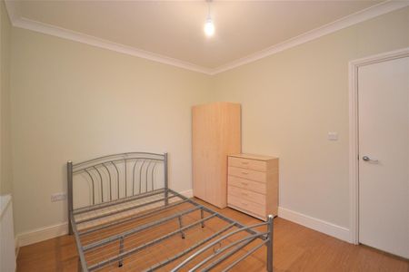 Lea Bridge Road, London - Photo 2