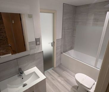 1 Bed Flat, The Cigar Factory, NG7 - Photo 2