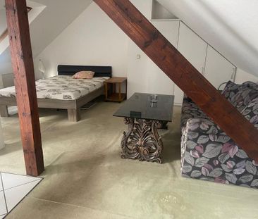 Möblierte 1-Zimmer-Dachgeschosswohnung – Nähe Bahnhof | ab sofort - Photo 1