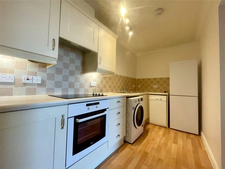 Alencon Link, Basingstoke, Hampshire, RG21 - Photo 5