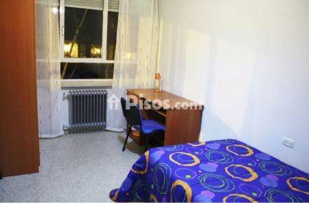 Piso en alquiler en Centro - Photo 3