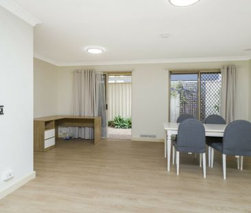 Delightful Villa in Prime Location - Photo 1