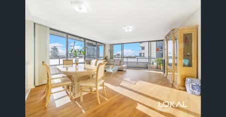 Massive North Facing 3 Bedroom Apartment for Lease - Photo 3