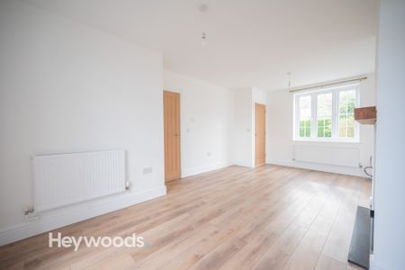 3 bed semi-detached house to rent in Whitfield Avenue, Westlands, Newcastle-under-Lyme ST5 - Photo 2