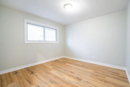 Detached Home For Lease | W9254638 - Photo 2