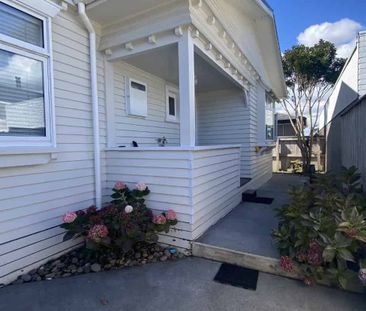 Superb Westown Location - Photo 5