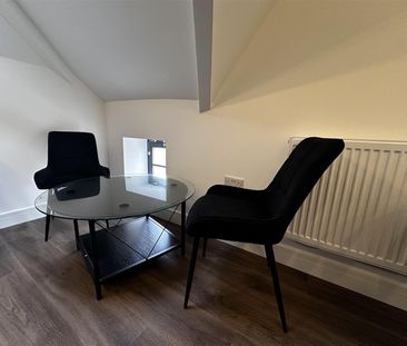 27 Ninian Road, Roath, Cardiff - Photo 2