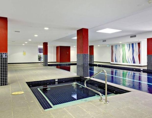 2 Bed + Study, 2 Bathroom, 1 Car, Gym, Pool, Spa, Sauna - Photo 1