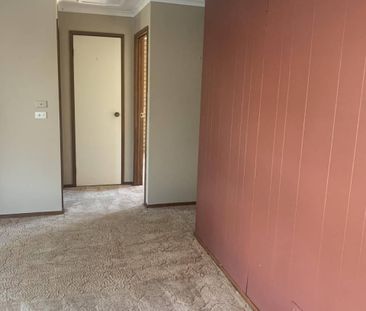 Central 2 Bed Unit - Photo 2